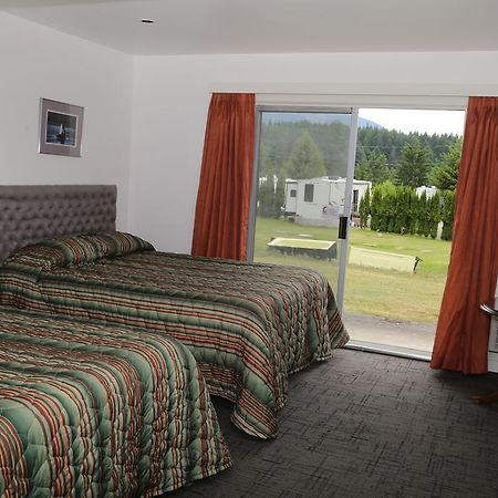 Timberlodge Rv & Campground Port Alberni Exteriör bild