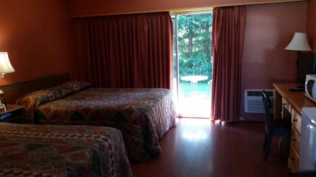 Timberlodge Rv & Campground Port Alberni Rum bild