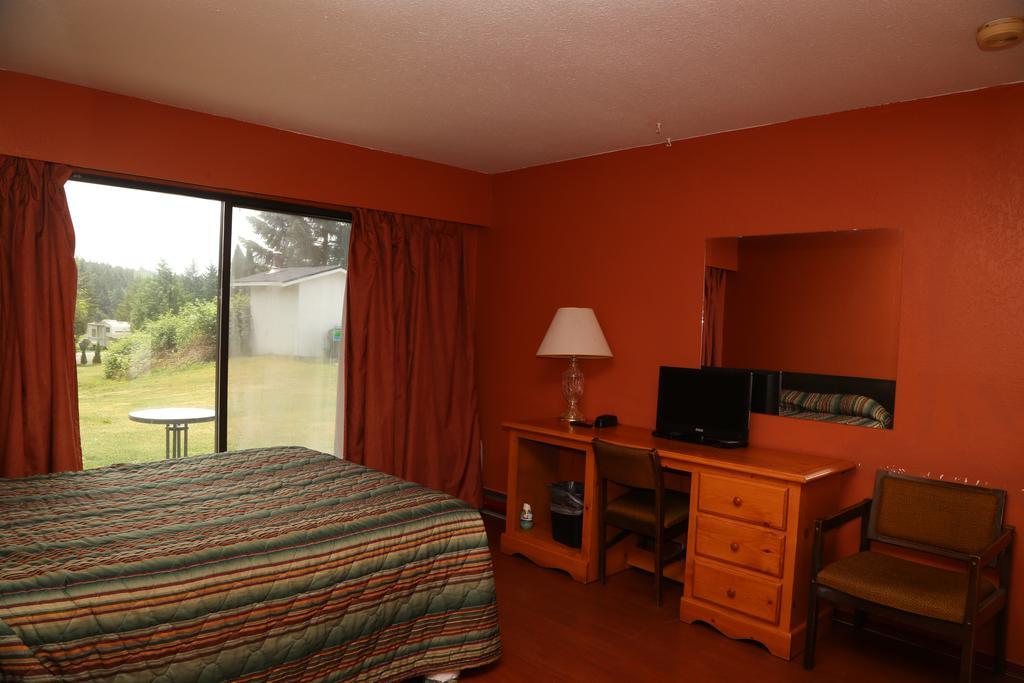 Timberlodge Rv & Campground Port Alberni Exteriör bild